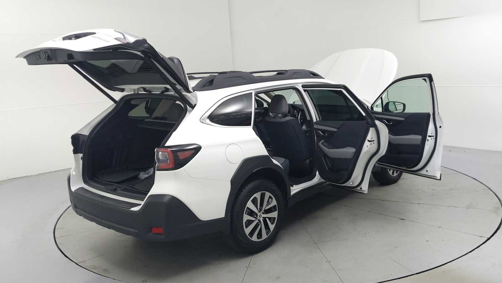 Used 2025 Subaru Outback Premium w/ Popular Package #1A image 12