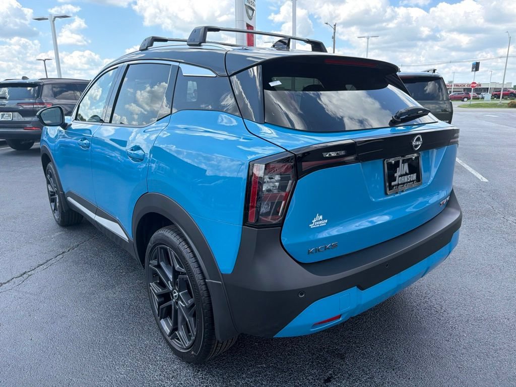 New 2026 Nissan Kicks SR w/ Cold Weather Package AWD/4WD image 3