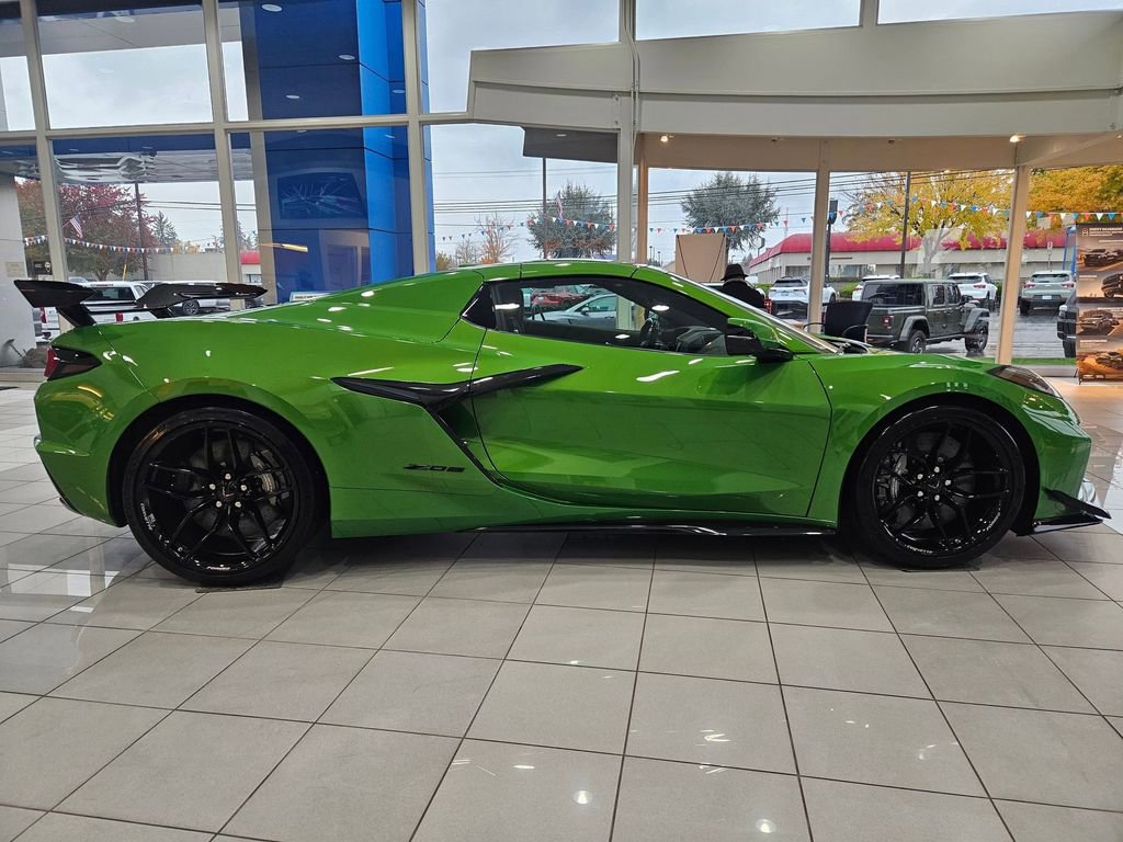 New 2026 Chevrolet Corvette Z06 w/ Z07 Performance Package image 7