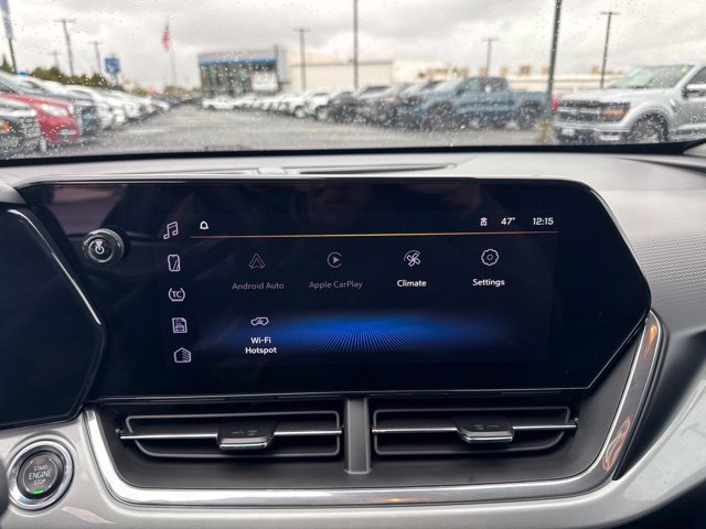 Used 2025 Chevrolet Trax LT FWD image 22