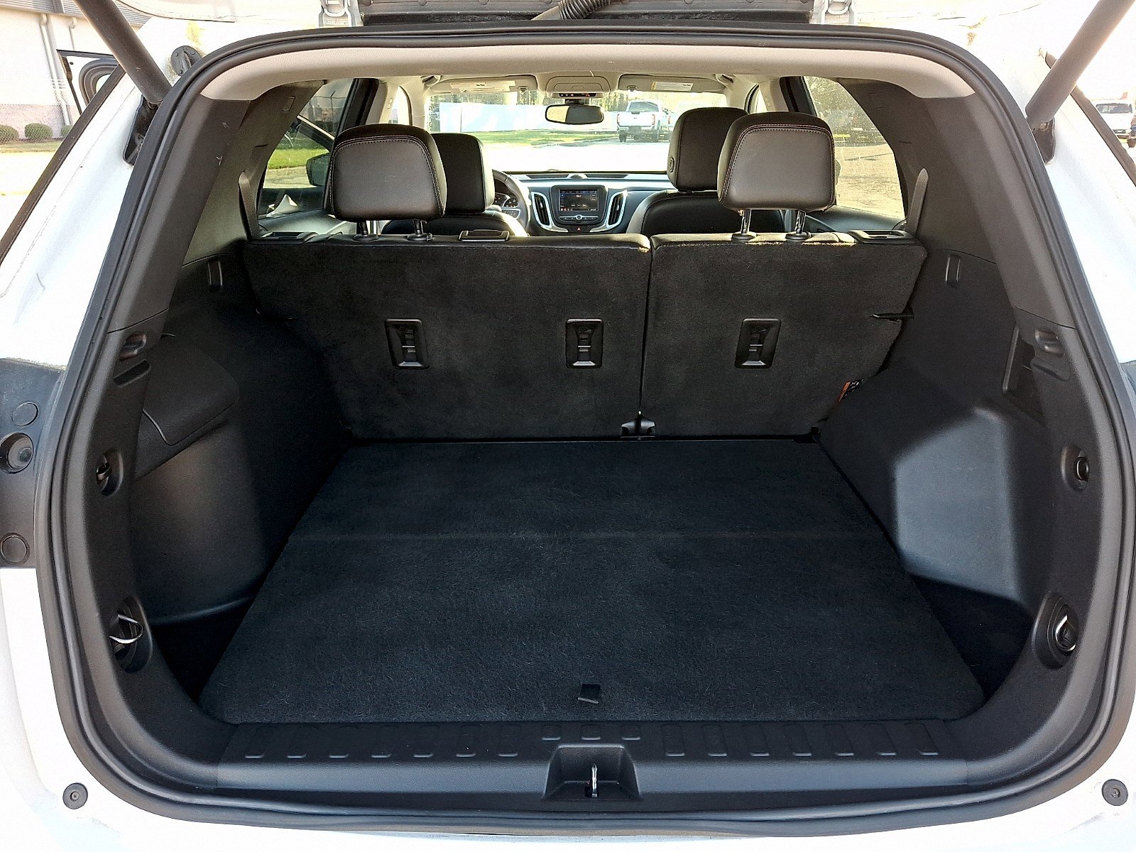 Used 2021 Chevrolet Equinox LT image 28