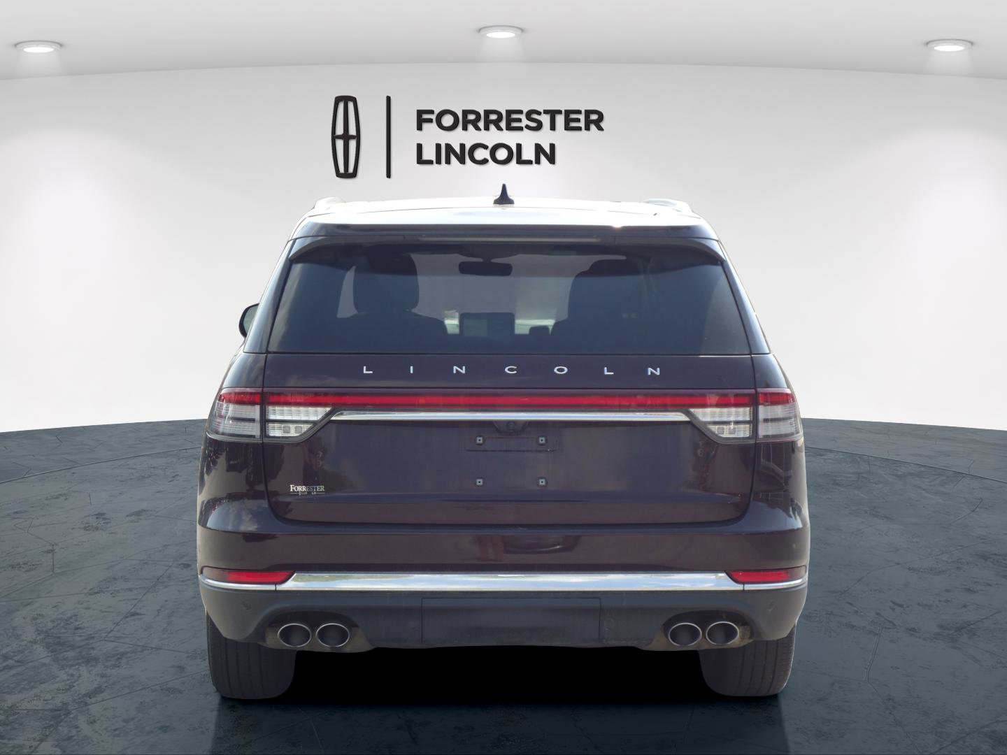 Certified 2023 Lincoln Aviator Reserve w/ Elements Package Plus AWD/4WD image 4