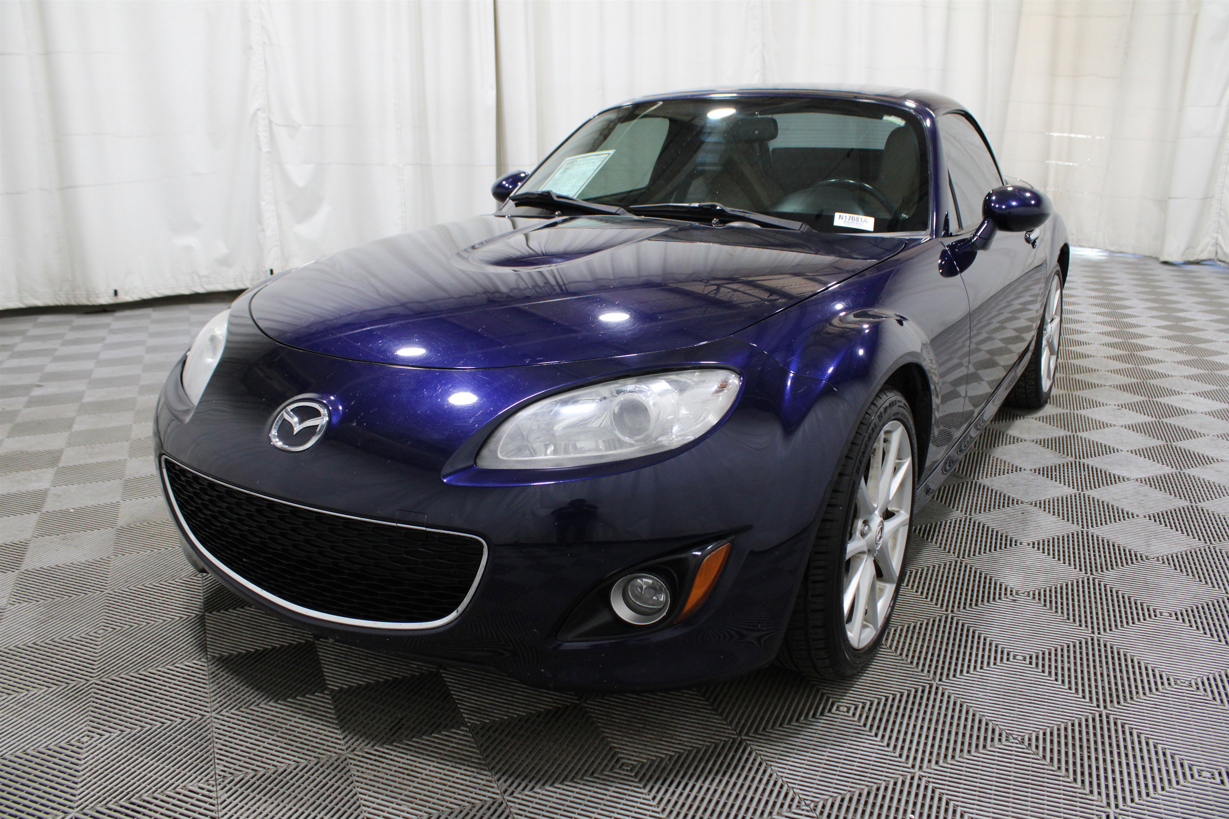 Used 2010 MAZDA MX-5 Miata Grand Touring w/ Premium Pkg image 29