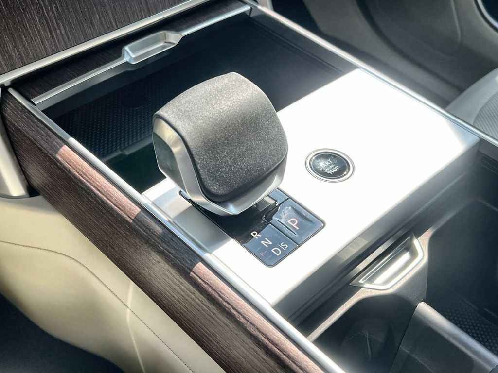 New 2026 Land Rover Range Rover SE AWD/4WD image 28