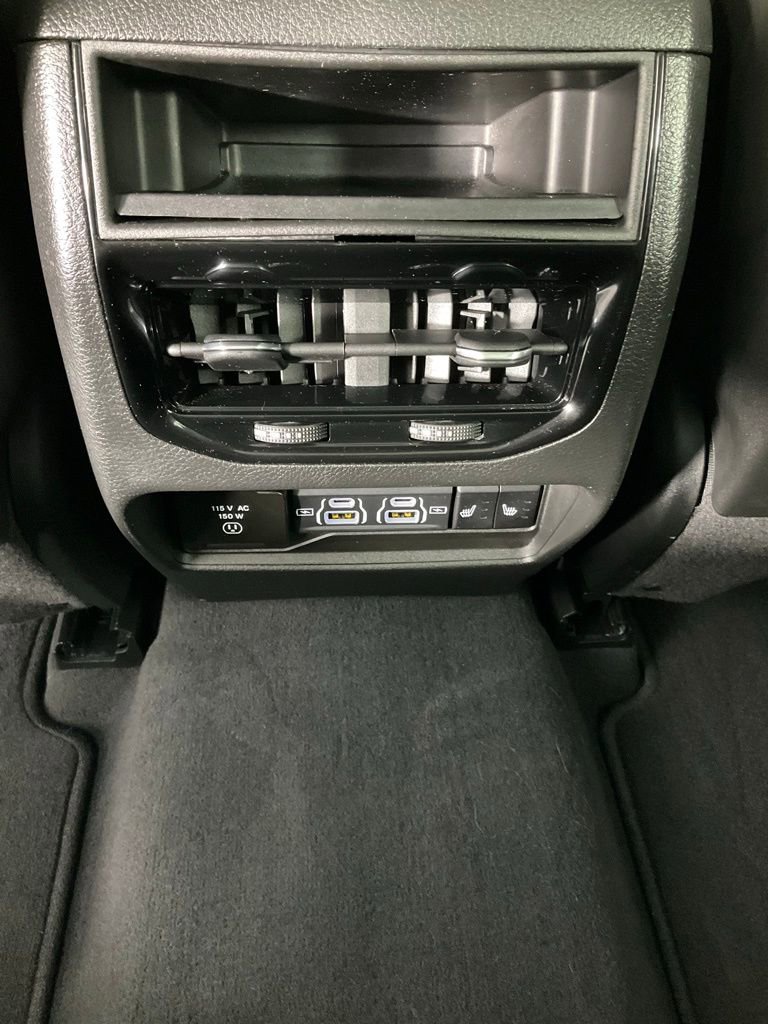 Used 2023 Jeep Grand Cherokee 4WD 4xe w/ Luxury Tech Group II image 24