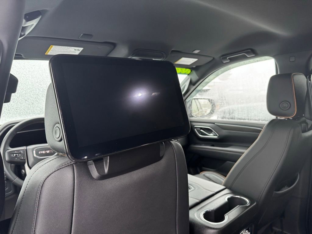 Used 2024 GMC Yukon XL AT4 image 14