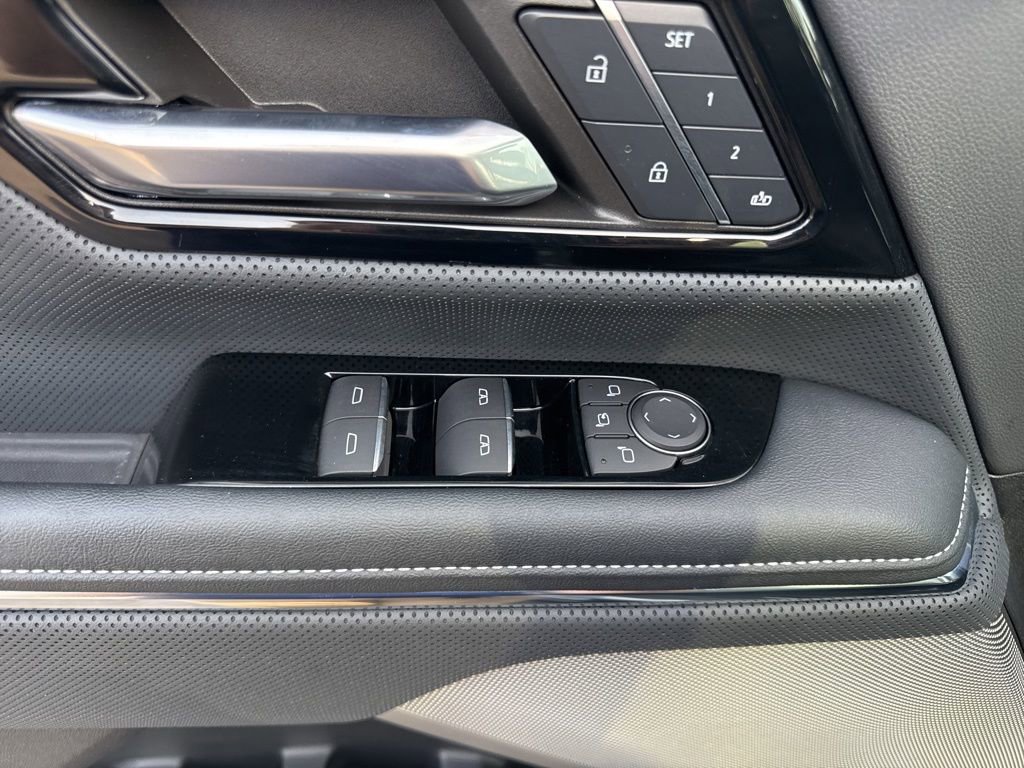 Used 2024 GMC Sierra EV Denali image 30