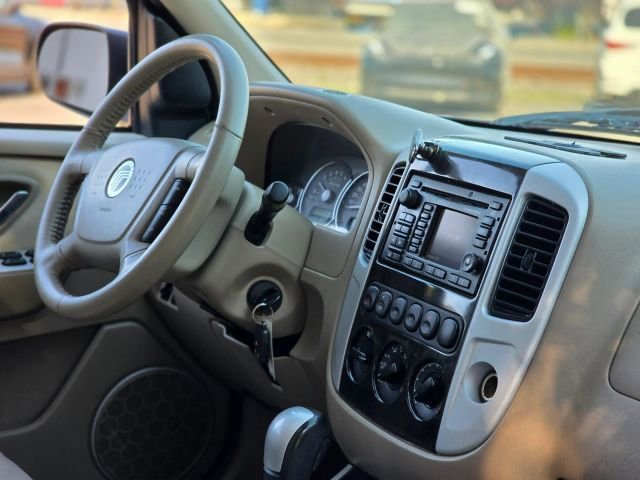 Used 2006 Mercury Mariner Hybrid image 16
