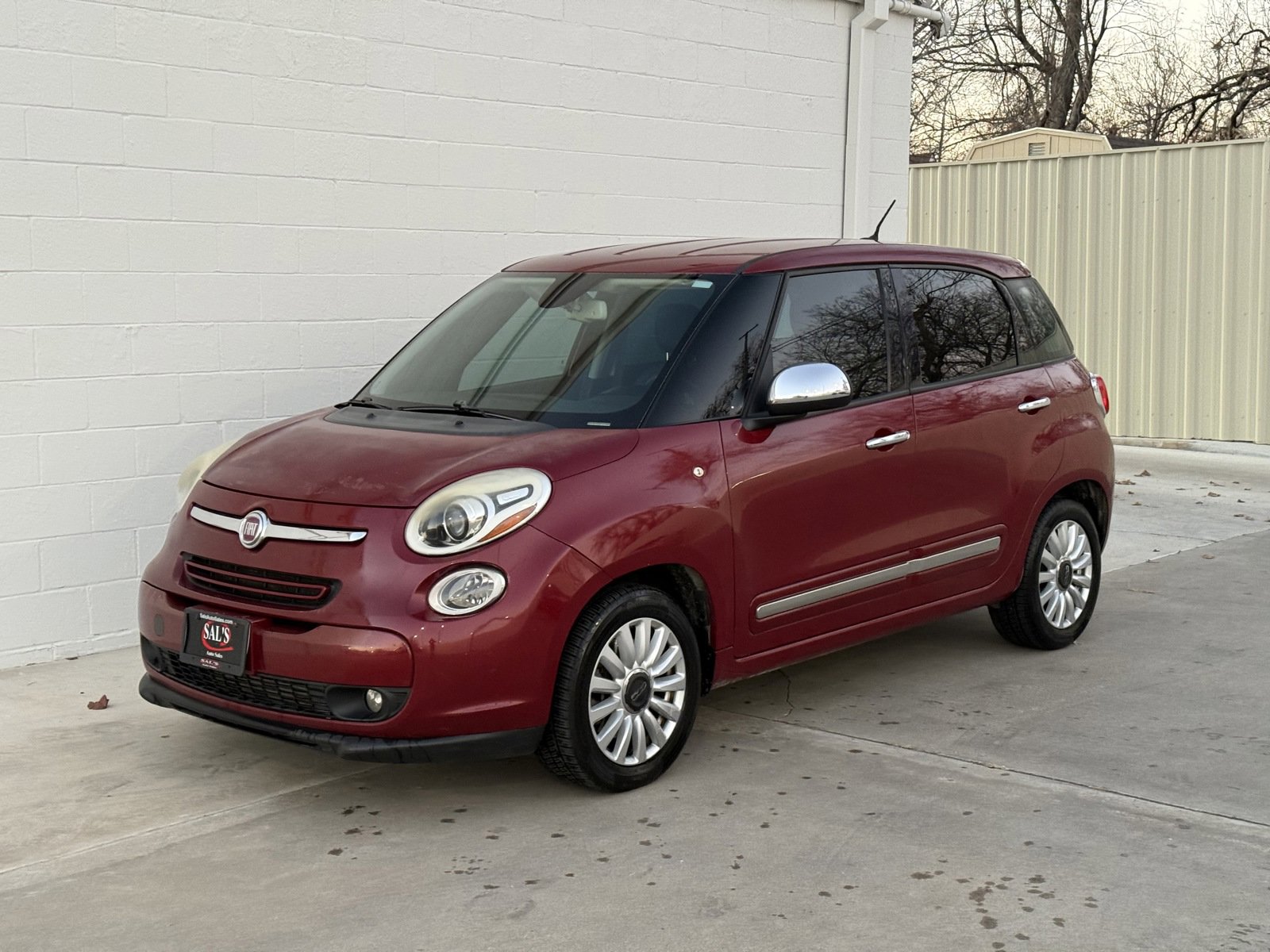 Used 2014 FIAT 500L Lounge image 3