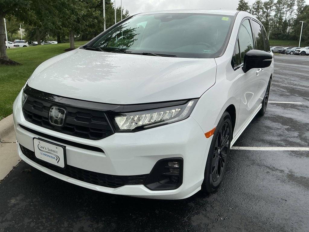 Used 2025 Honda Odyssey Sport-L image 4