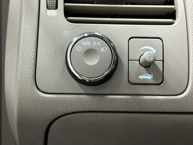 Used 2009 Buick Lucerne CX FWD image 19