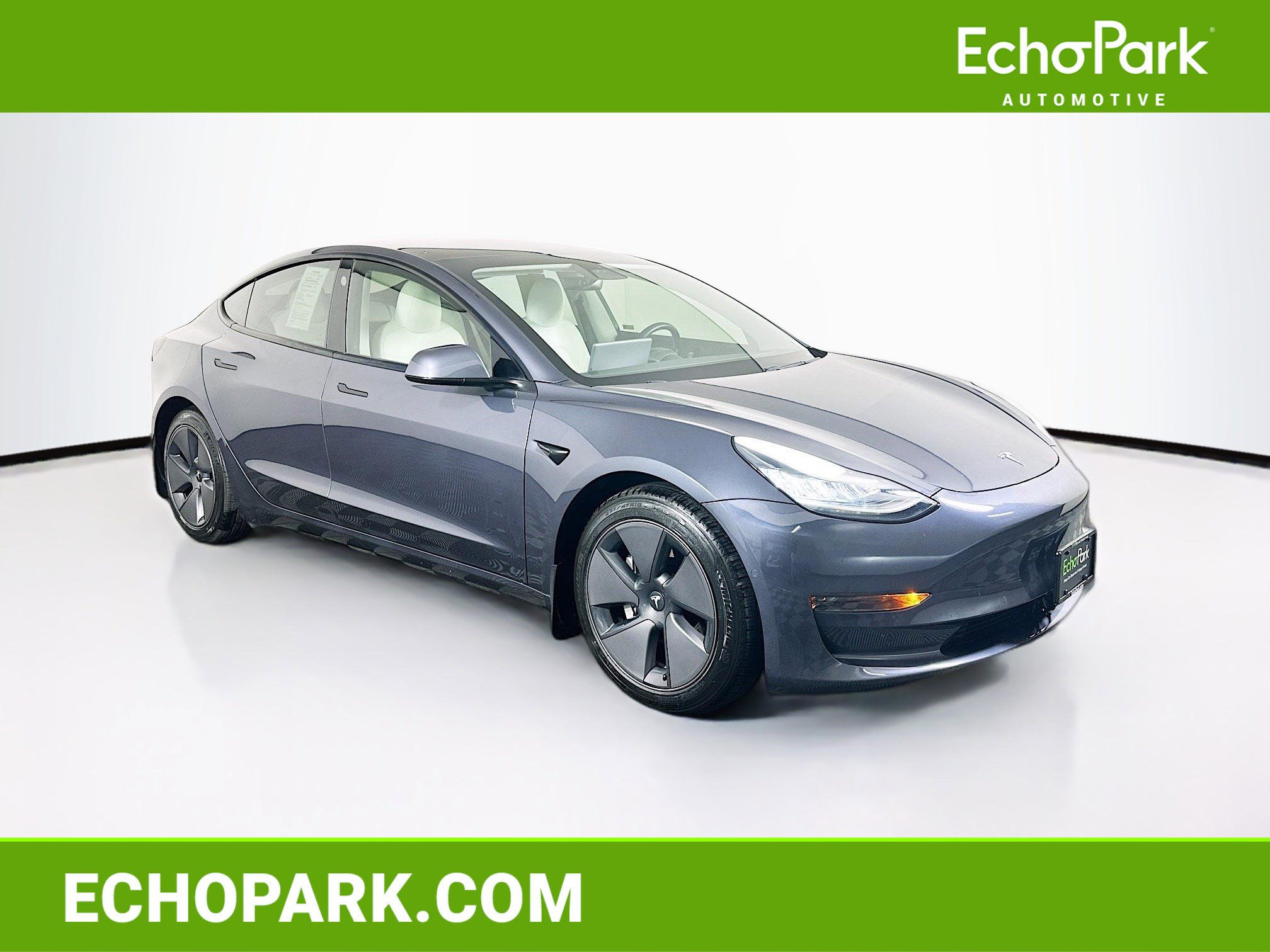 Used 2021 Tesla Model 3 Standard Range Plus image 1