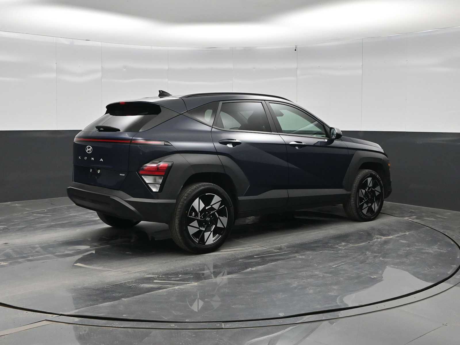Used 2024 Hyundai Kona SEL AWD/4WD image 8