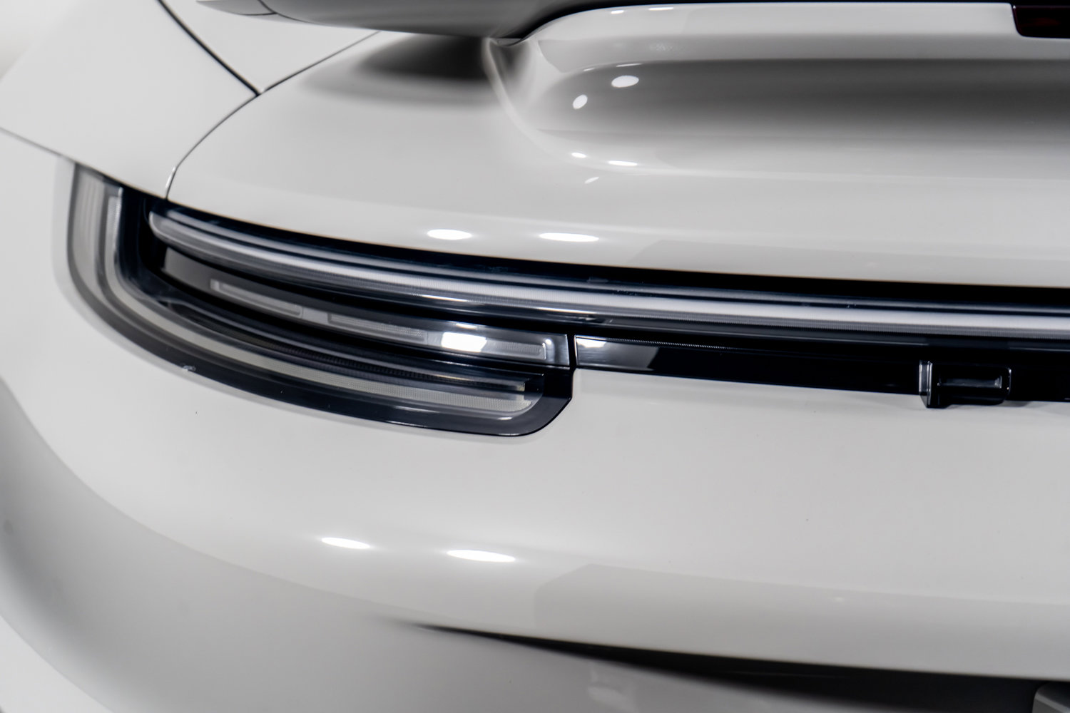 Used 2022 Porsche 911 Turbo image 13