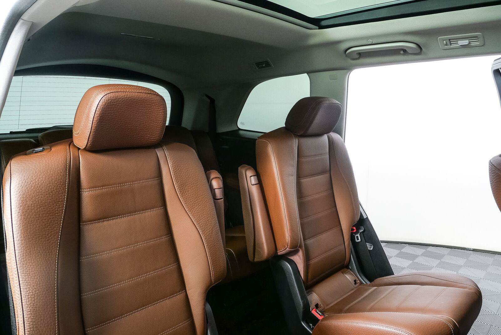 Used 2024 Mercedes-Benz GLS 580 4MATIC image 24