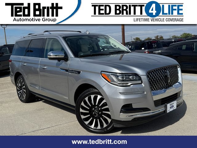 Used 2022 Lincoln Navigator Black Label image 1