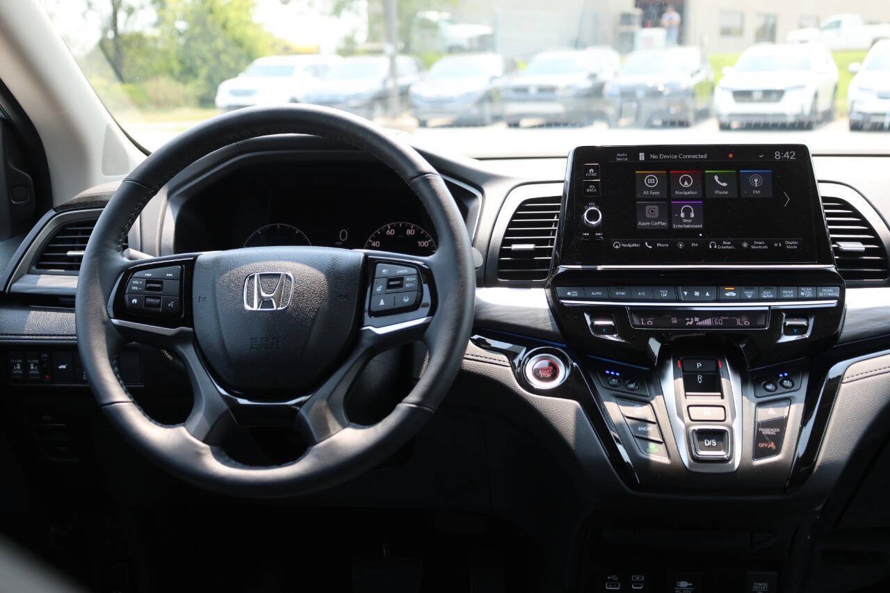 Used 2025 Honda Odyssey Elite image 26
