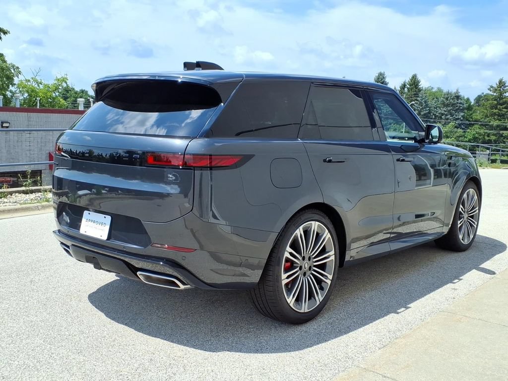 New 2025 Land Rover Range Rover Sport Dynamic SE AWD/4WD image 5