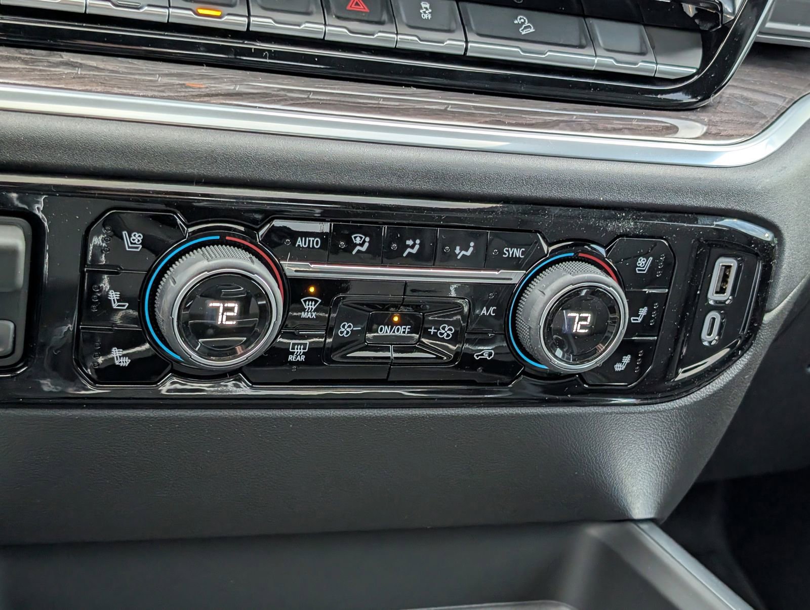 New 2026 Chevrolet Silverado 2500 LTZ w/ LTZ Plus Package image 28