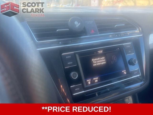 Used 2020 Volkswagen Tiguan S image 2