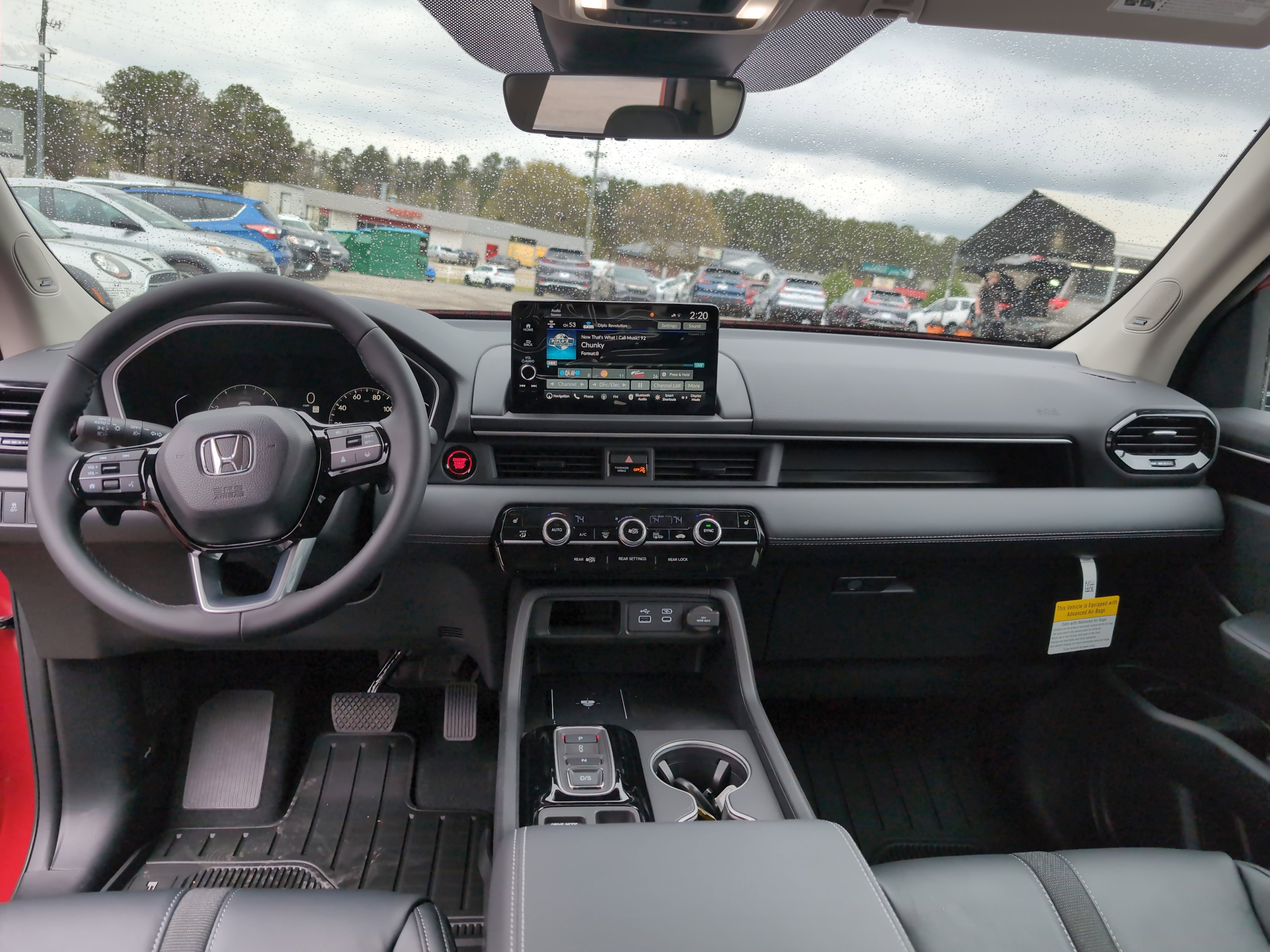 Certified 2025 Honda Pilot Touring image 21