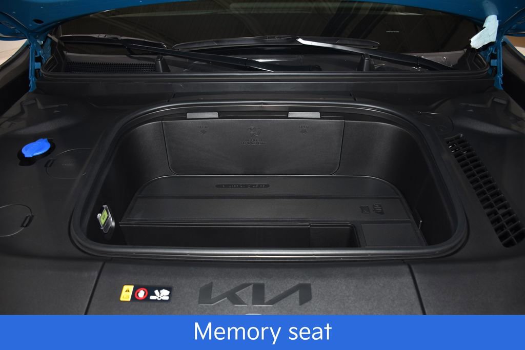 New 2026 Kia EV9 Land w/ Nightfall Edition Package image 9