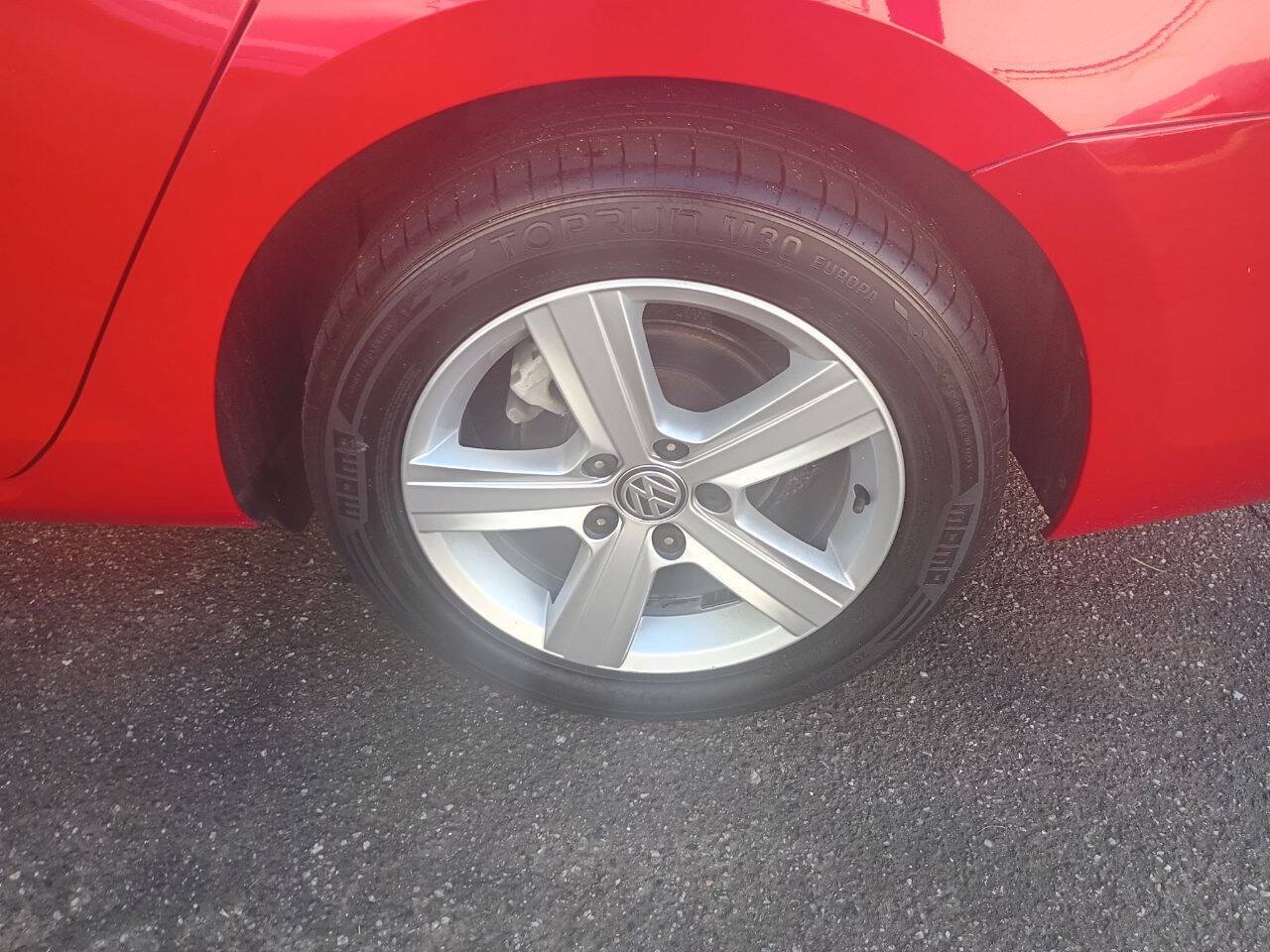 Used 2015 Volkswagen Golf TDI S FWD image 8