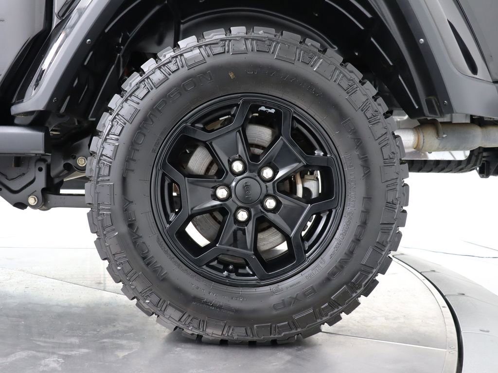 Used 2021 Jeep Gladiator Willys image 41