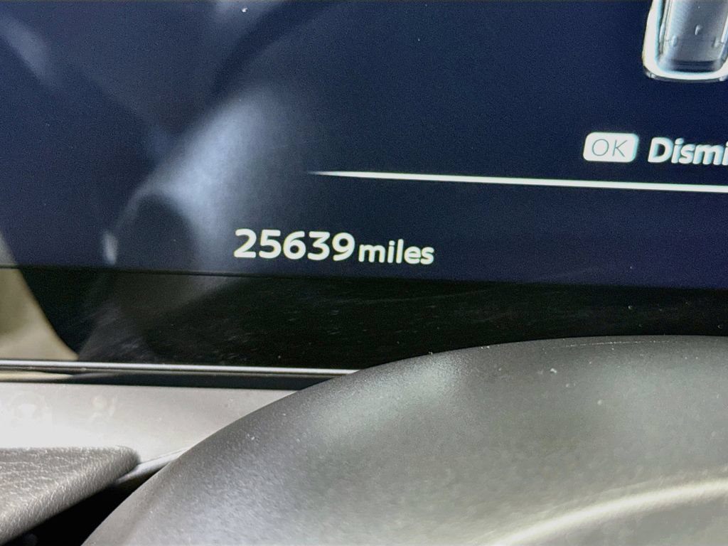 Used 2025 Nissan Kicks SR AWD/4WD image 5