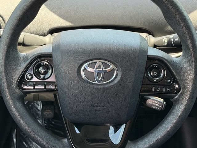 Used 2021 Toyota Prius L Eco FWD image 14