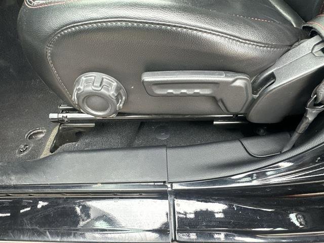 Used 2020 Jeep Wrangler Unlimited Rubicon w/ Dual Top Group image 35