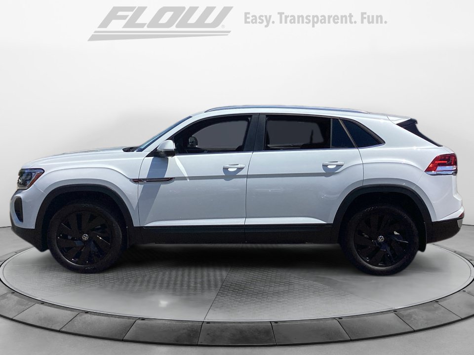Certified 2026 Volkswagen Atlas Cross Sport SE w/ Panoramic Sunroof Package FWD image 4