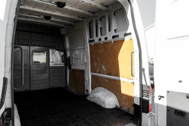 Used 2020 Nissan NV 2500 SV image 42