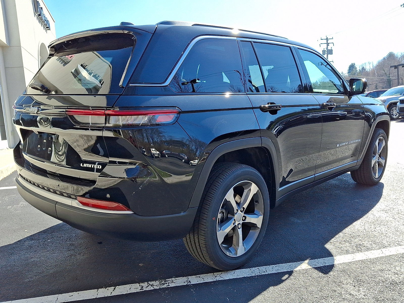 New 2026 Jeep Grand Cherokee Limited w/ Trailer Tow Package image 3