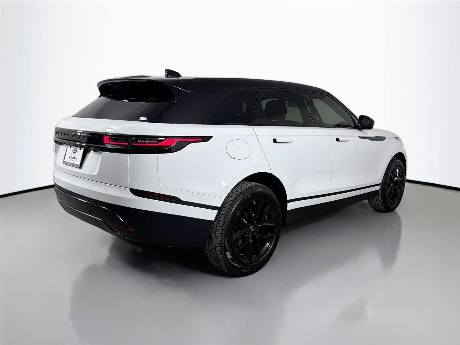 New 2026 Land Rover Range Rover Velar S AWD/4WD image 5