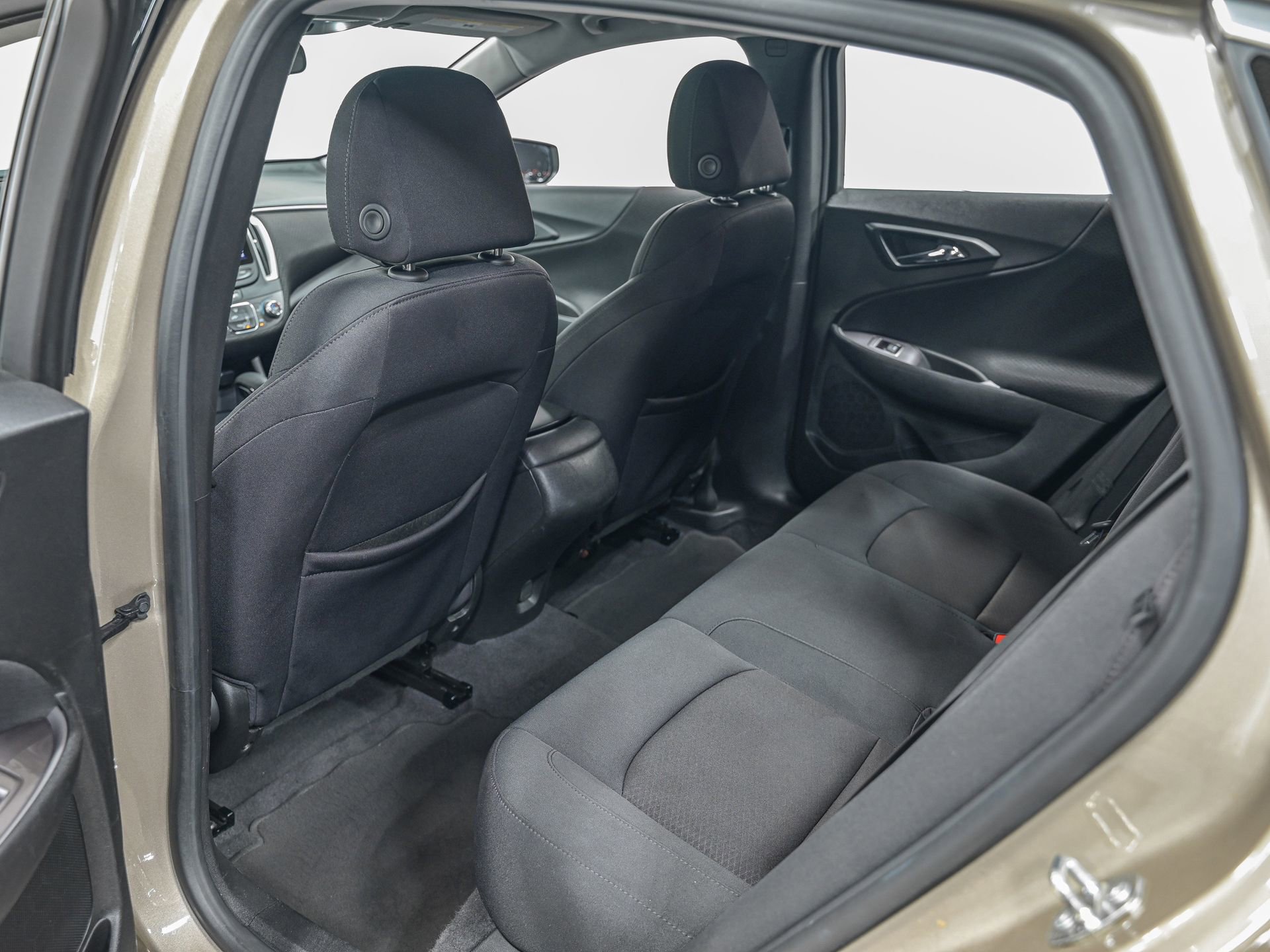 Used 2022 Chevrolet Malibu LS image 27