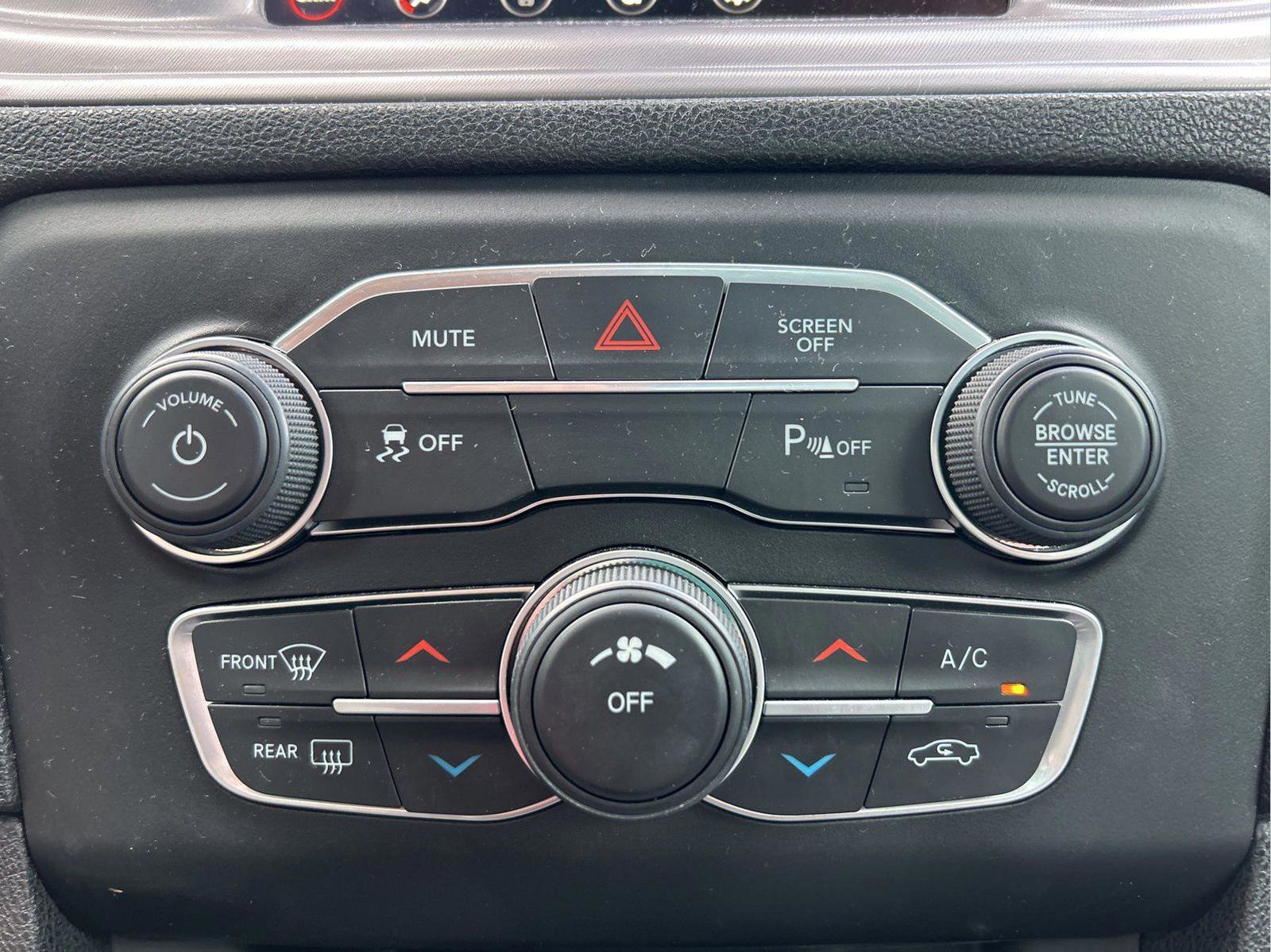 Certified 2023 Dodge Charger SXT w/ Blacktop Package image 21