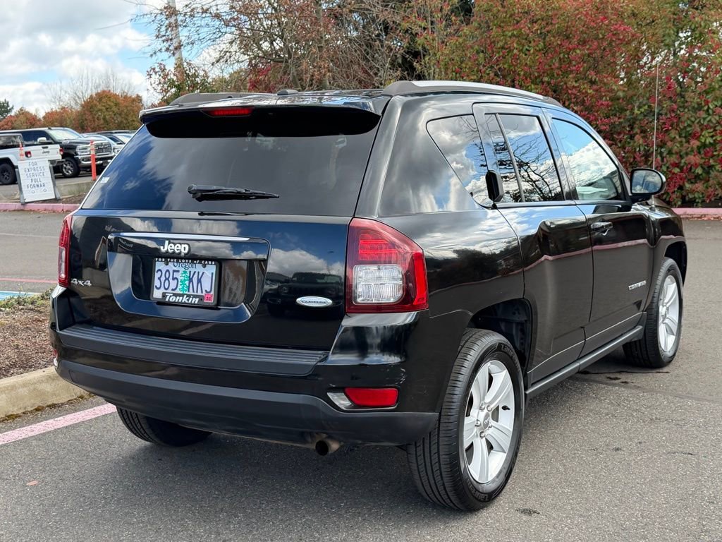 Used 2016 Jeep Compass Latitude image 7