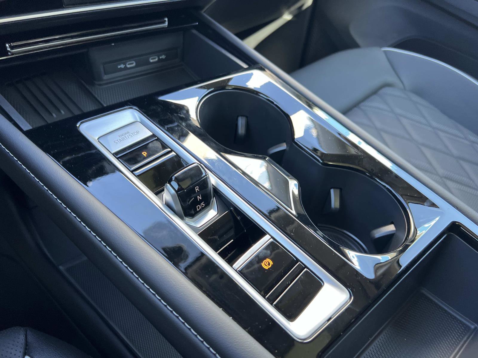 New 2026 Volkswagen Atlas SEL Premium R-Line image 19