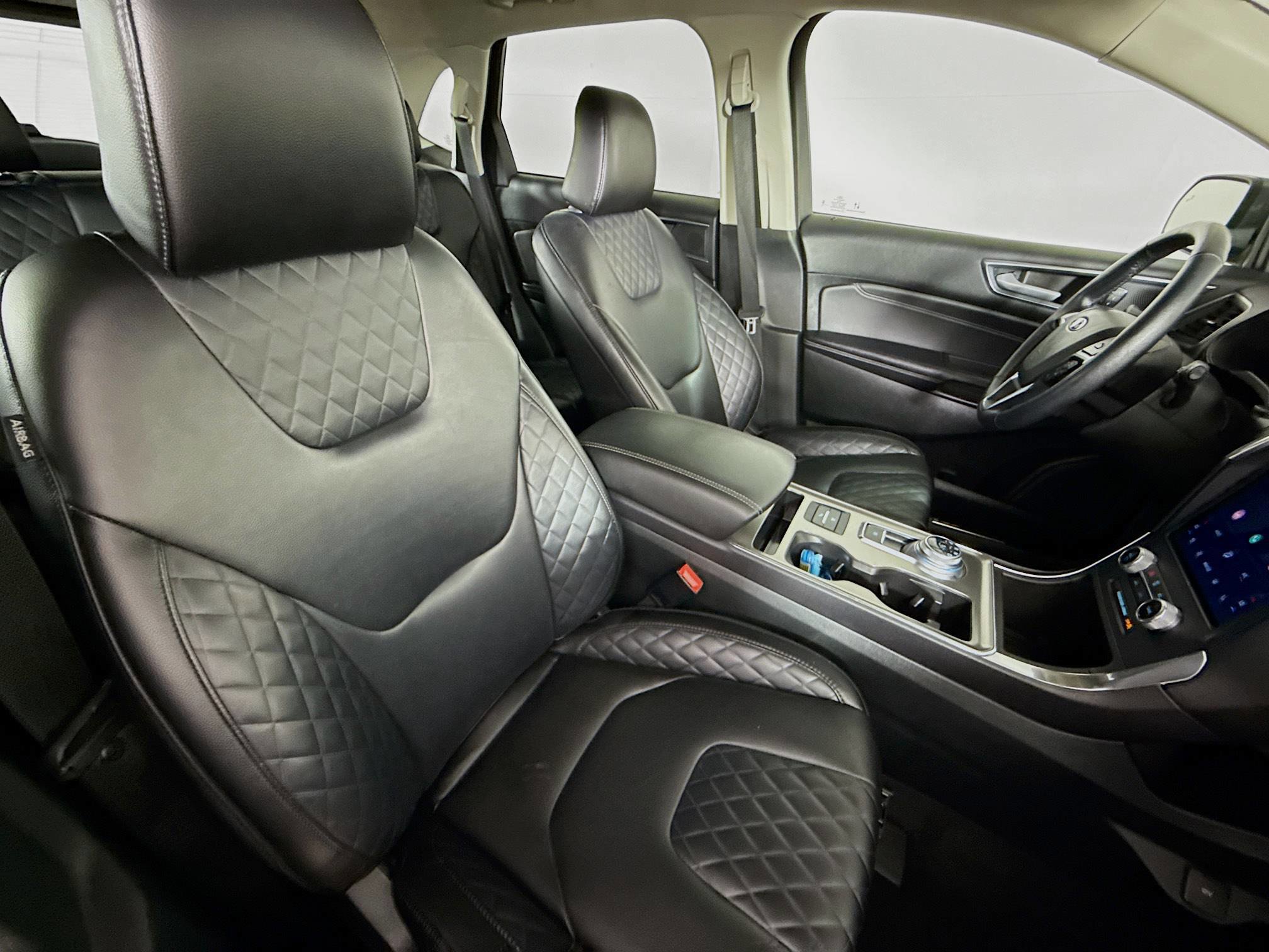 Used 2023 Ford Edge Titanium image 33