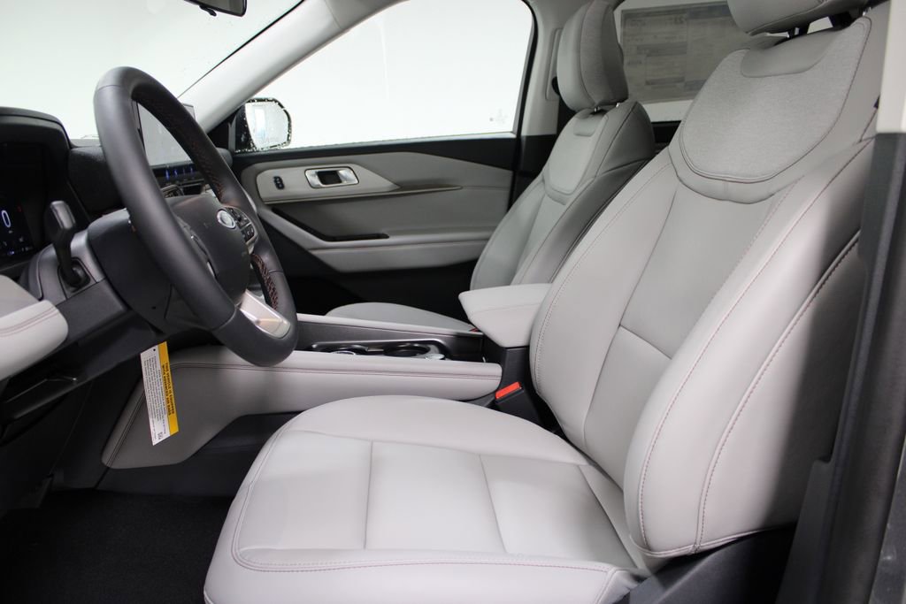 New 2026 Ford Explorer Active AWD/4WD image 22
