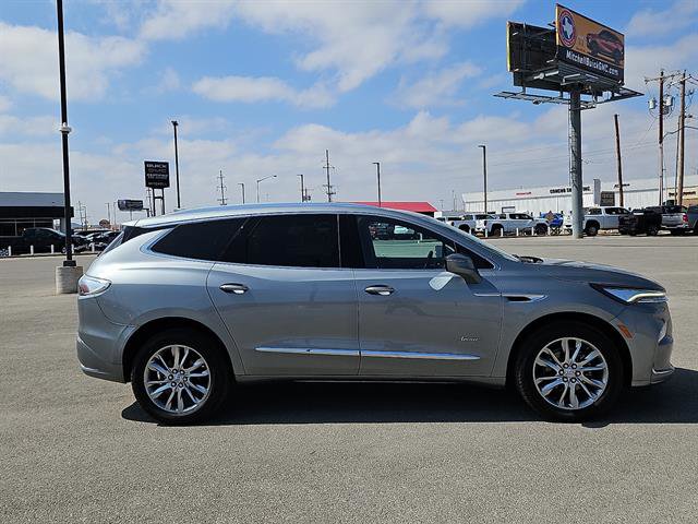 Certified 2023 Buick Enclave Avenir w/ Avenir Technology Package image 8