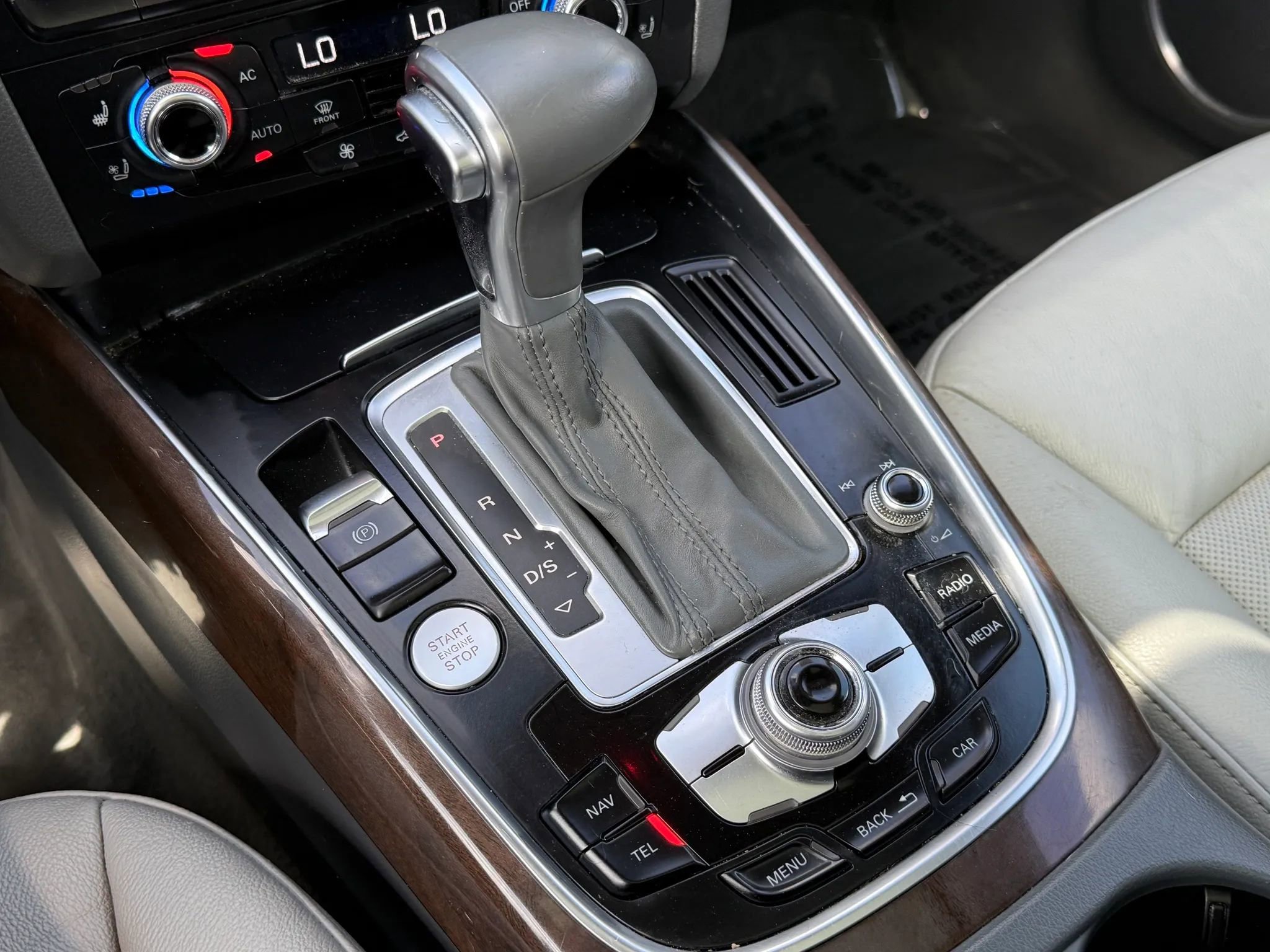 Used 2014 Audi Q5 3.0T Prestige image 28