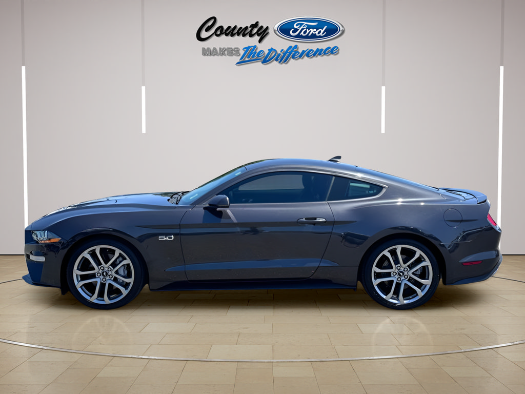 Used 2022 Ford Mustang GT Premium w/ Equipment Group 401A RWD image 3
