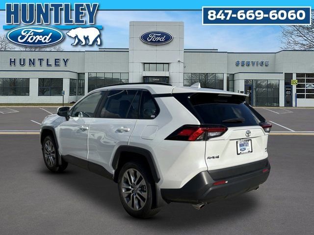 Used 2023 Toyota RAV4 XLE Premium AWD/4WD image 5