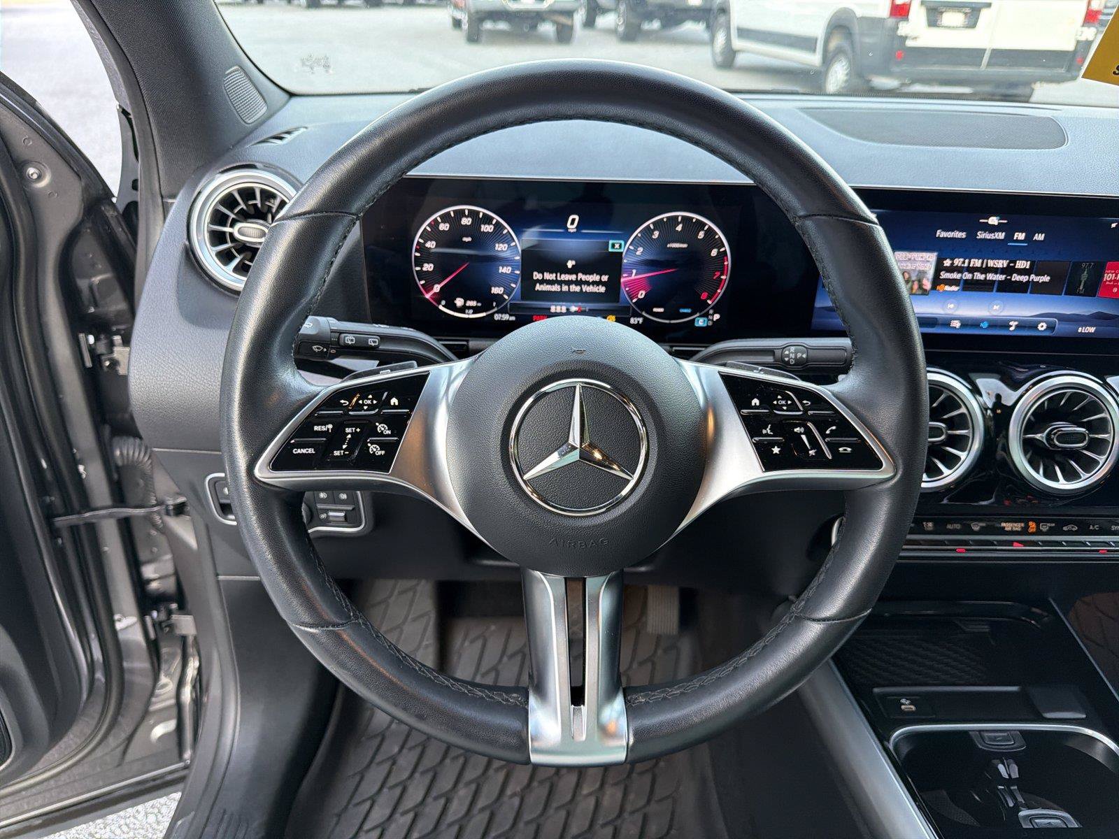 Used 2025 Mercedes-Benz GLA 250 4MATIC image 23