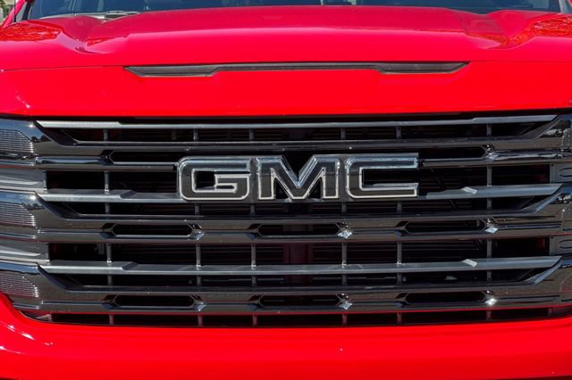 Used 2025 GMC Sierra 1500 Elevation w/ LPO, Elevation Black Package AWD/4WD image 48