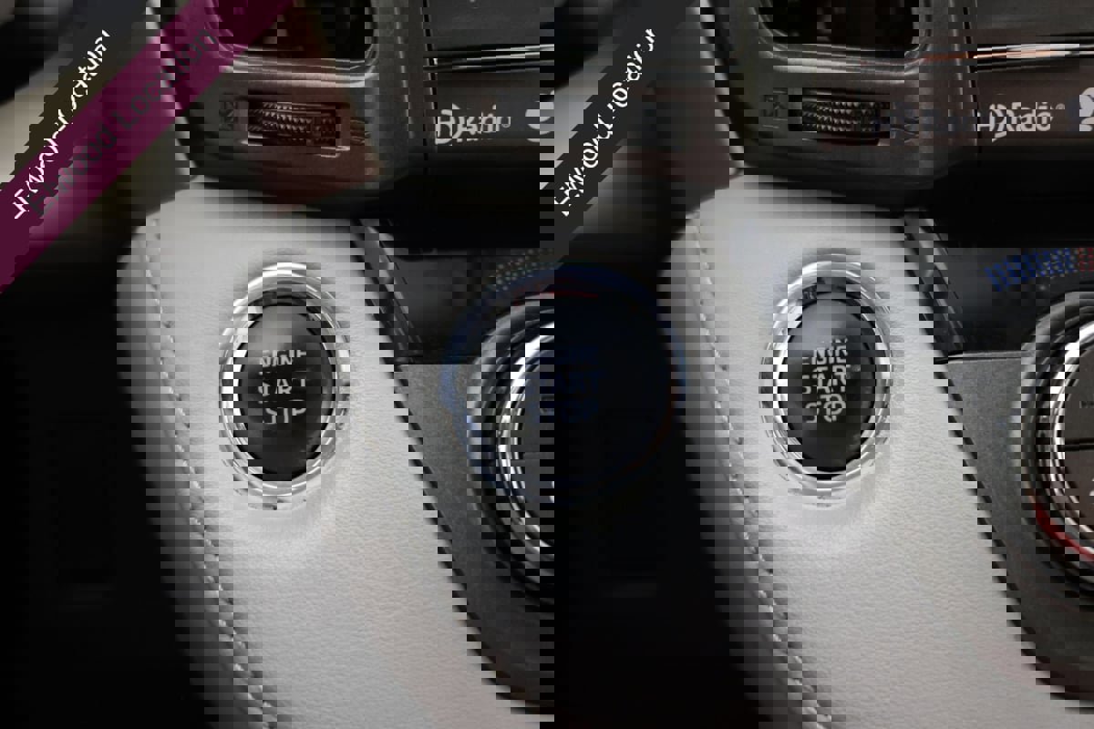 Used 2014 Toyota RAV4 Limited image 18