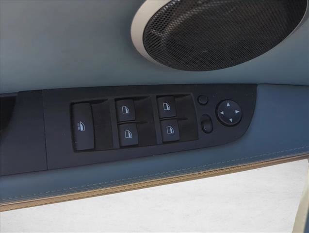 Used 2009 BMW M3 Convertible RWD image 11