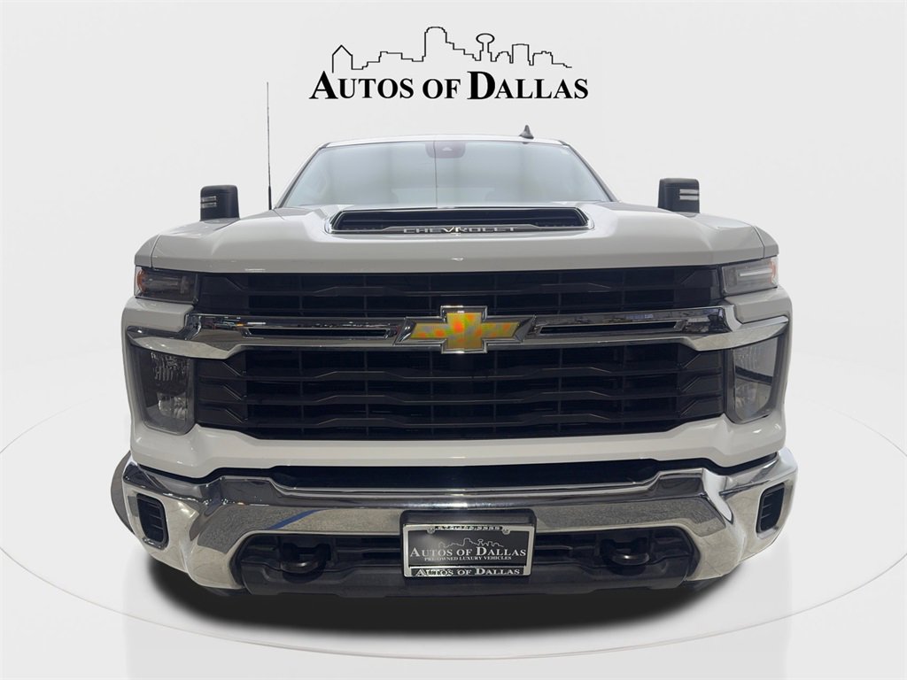 Used 2024 Chevrolet Silverado 2500 LT image 3